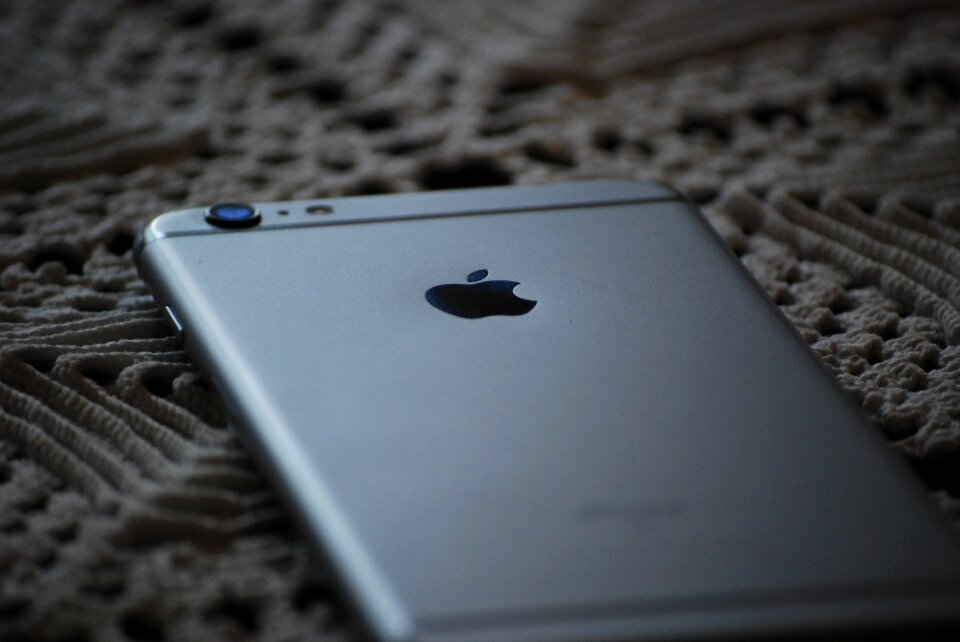 Iphone 6s apple phone