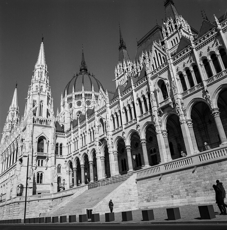 Travel capital city