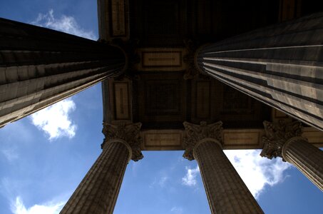 Building ruin roman