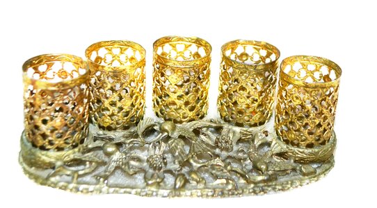 Filigree glamour lips