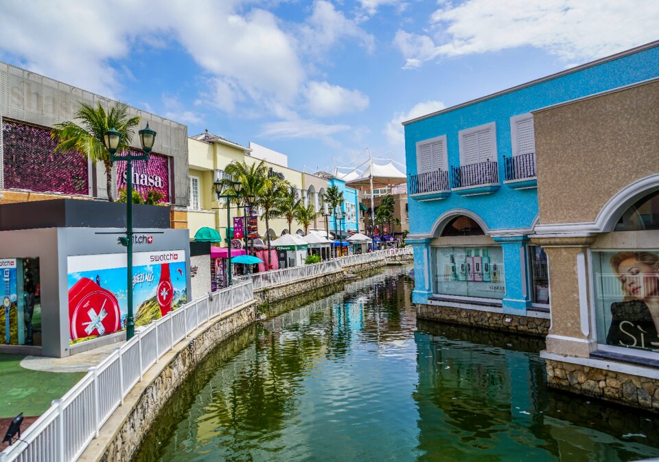 Mexico architecture colorful