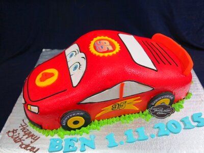 A car cake car photo