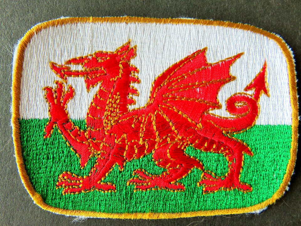 Crest emblem symbol