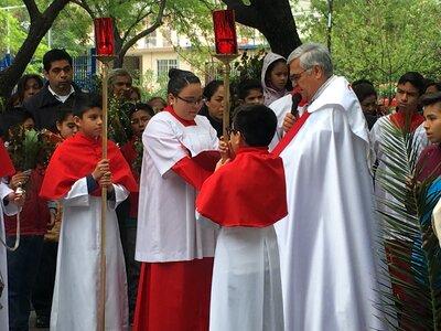 Palm sunday beliefs people