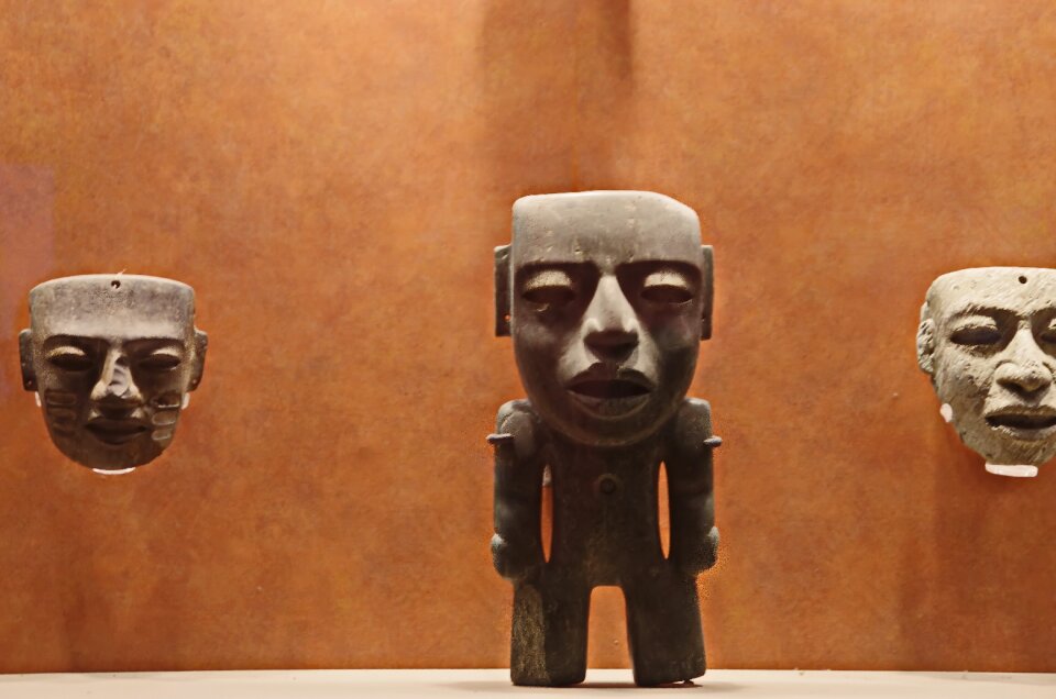 Columbian mesoamerica primitive art