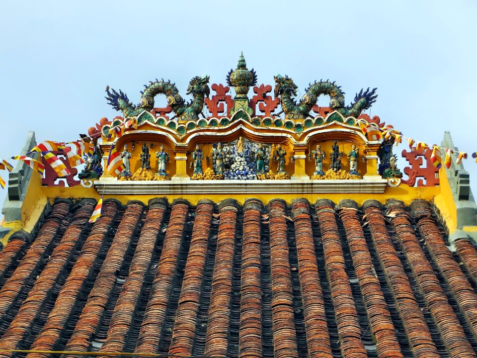 Roofing fresco decoration dragons