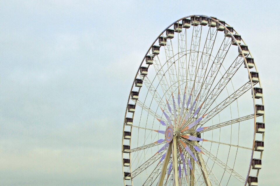 Ferris wheel travel sky