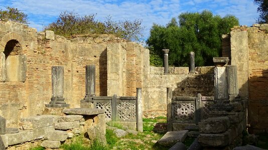 Sport playing venues olympia ruins