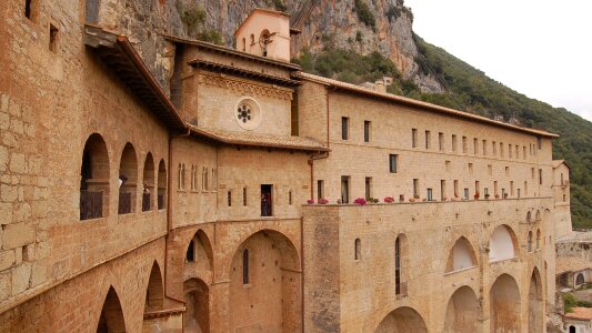 Benedictine subiaco architecture