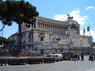 Piazza venezia altar home