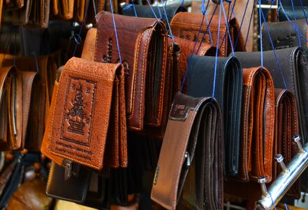 Purse cash business
