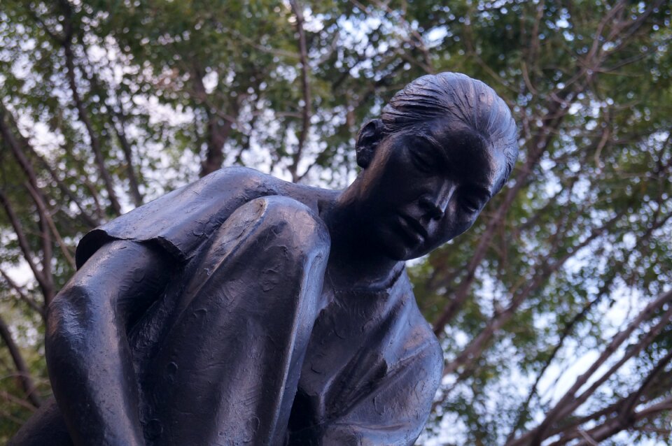 Figure iron monument