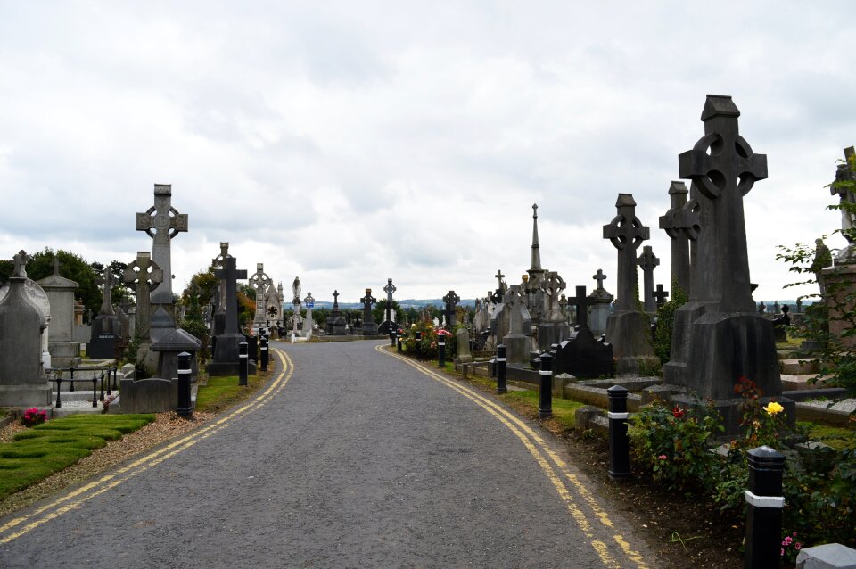 Gravestone headstone graveyard
