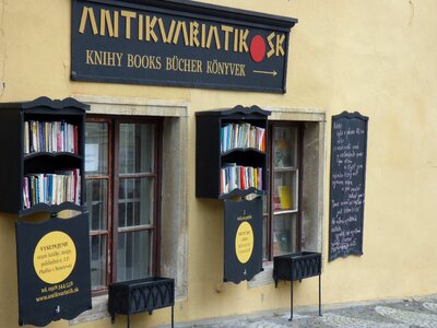 Antikvariat shop street