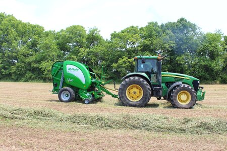 Hay tractor