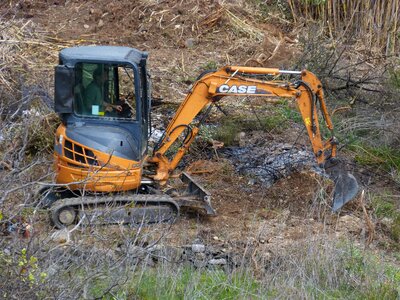 Clear shovel machinery