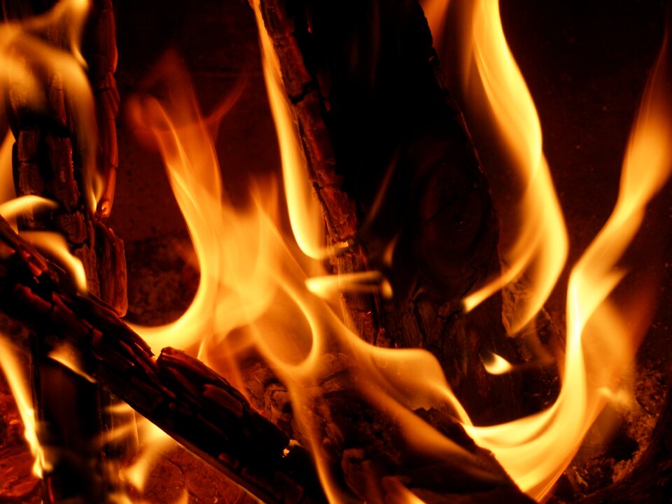 Campfire fire burn