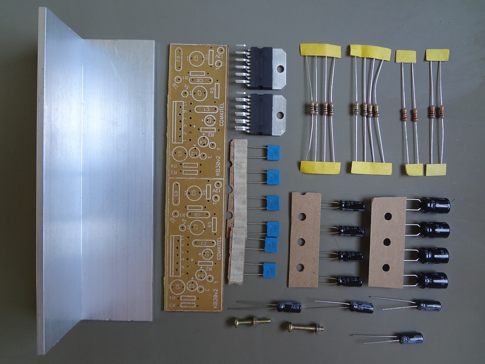 Electronics resistors amplifier module