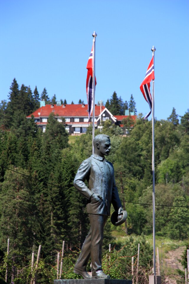 Sculpture figure man