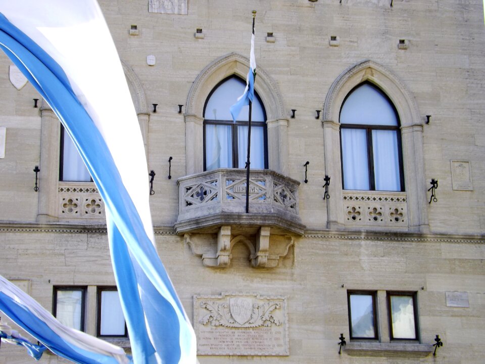 San marino parliament flag