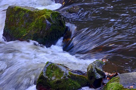 Stones water fluent