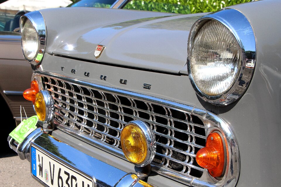 Auto nostalgia opel-taunus