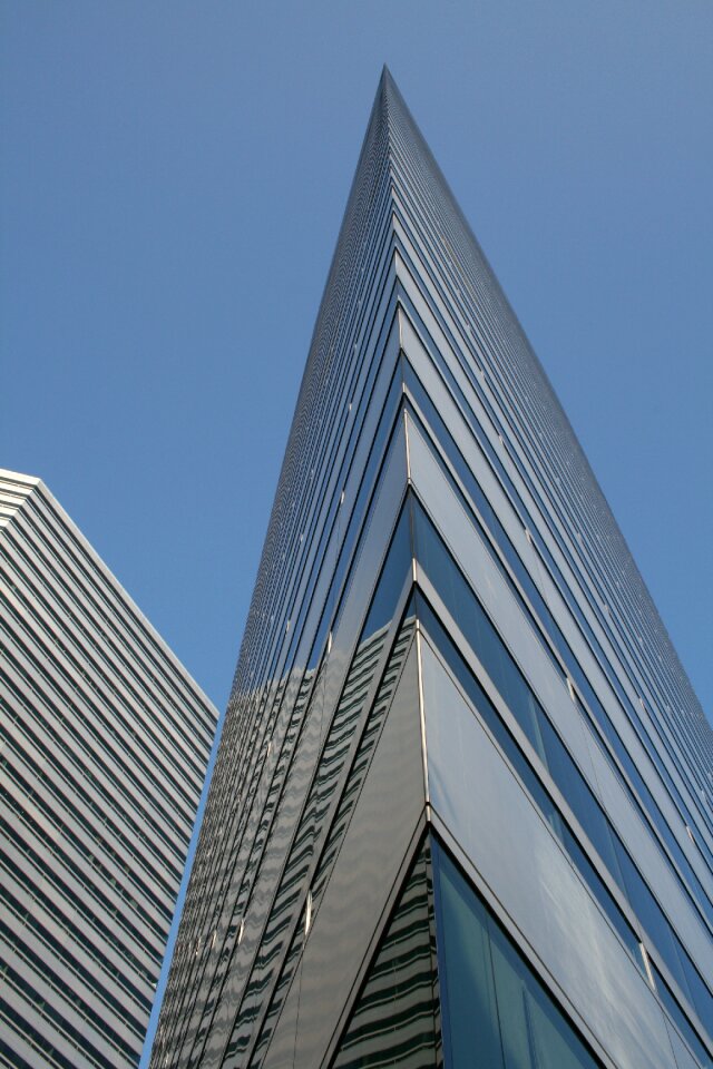 Blue air glass