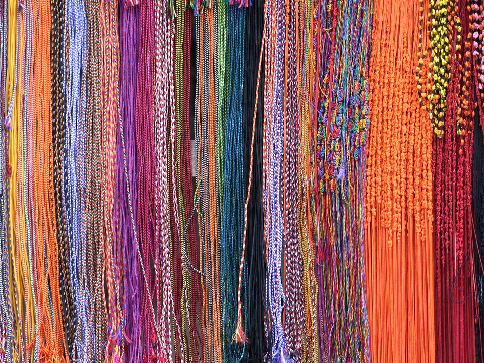 Strings coloured gem
