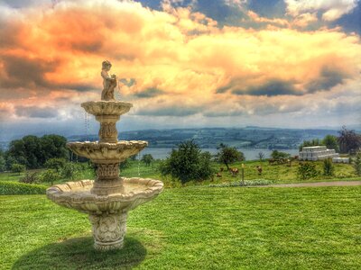 Water fountain wies color