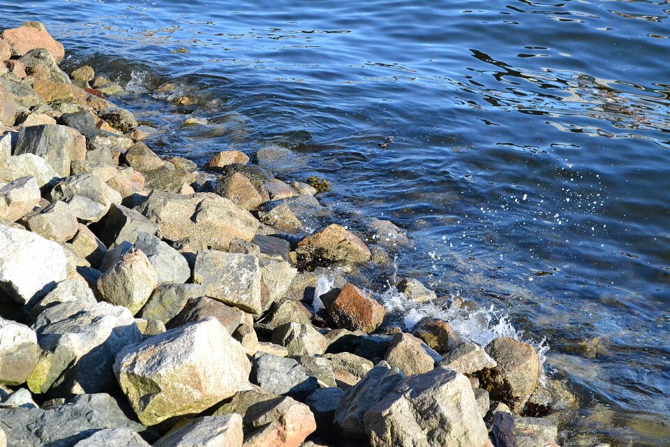 Ocean wave water
