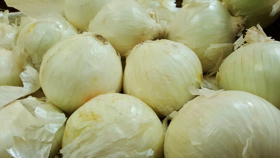 Vegetables cry peel