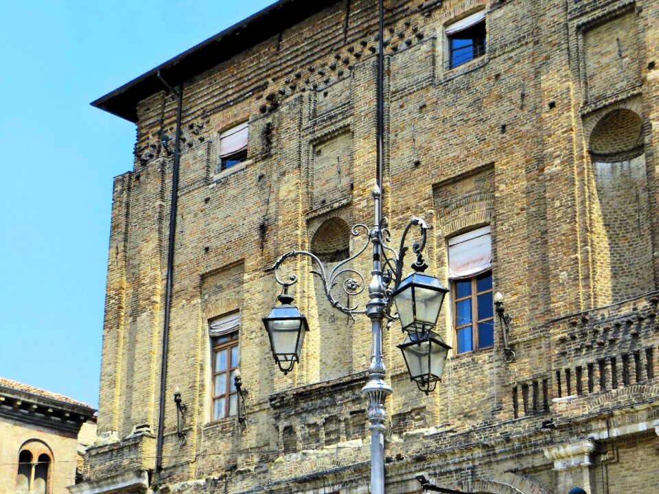 Place ducal palace floor lamp