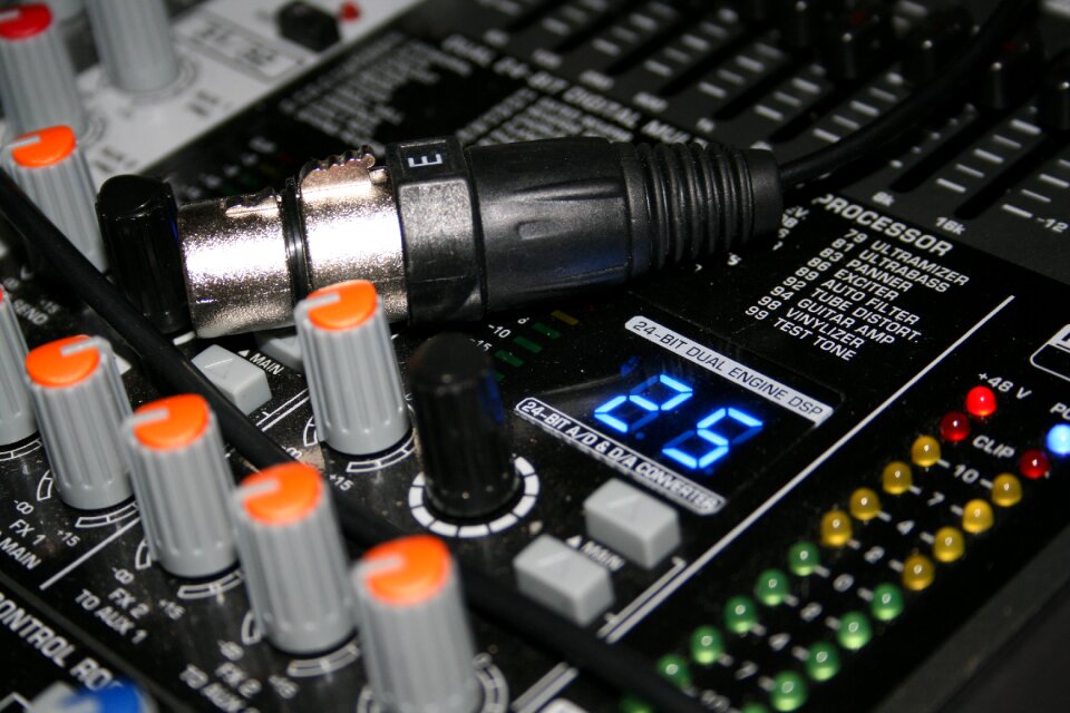 Technology mixer sound