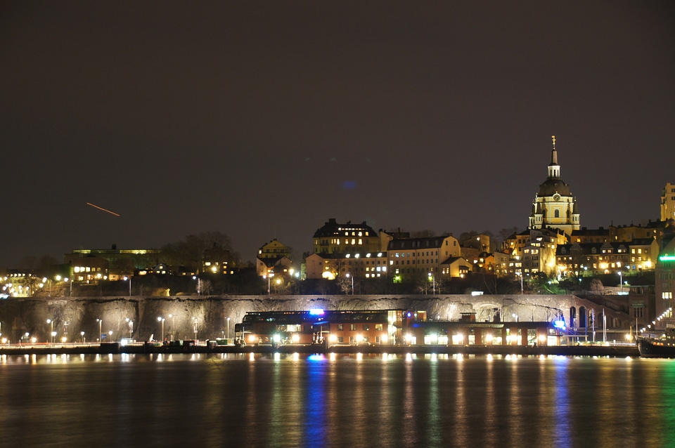 Mirroring lichtspiel abendstimmung