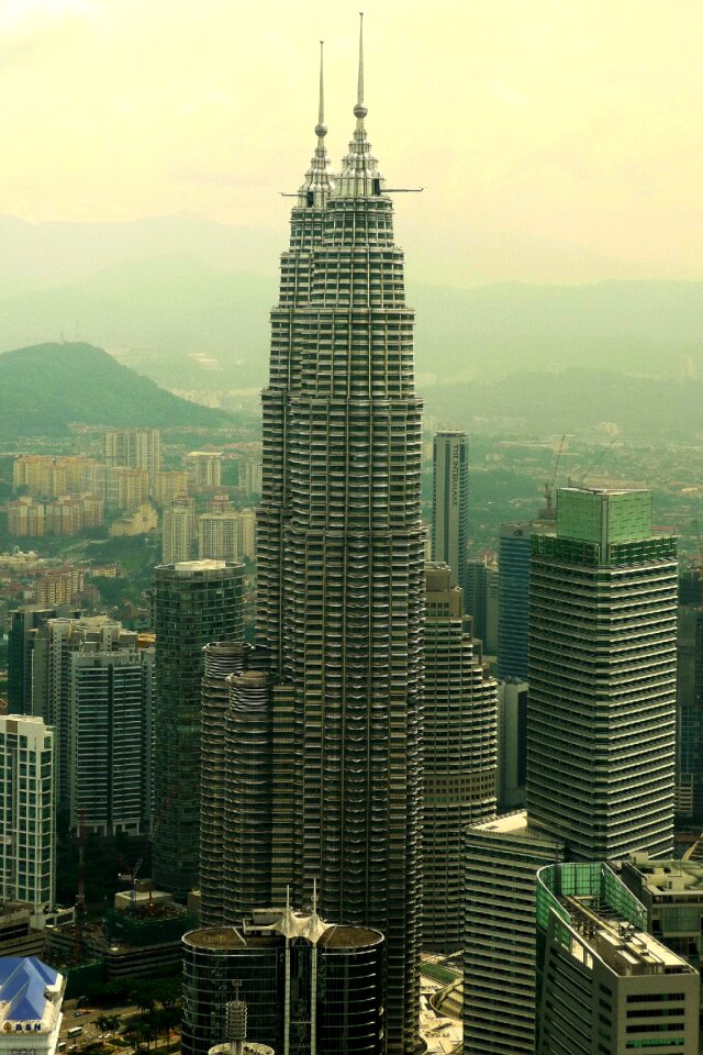 Kong kuala malaysia petronas twin towers