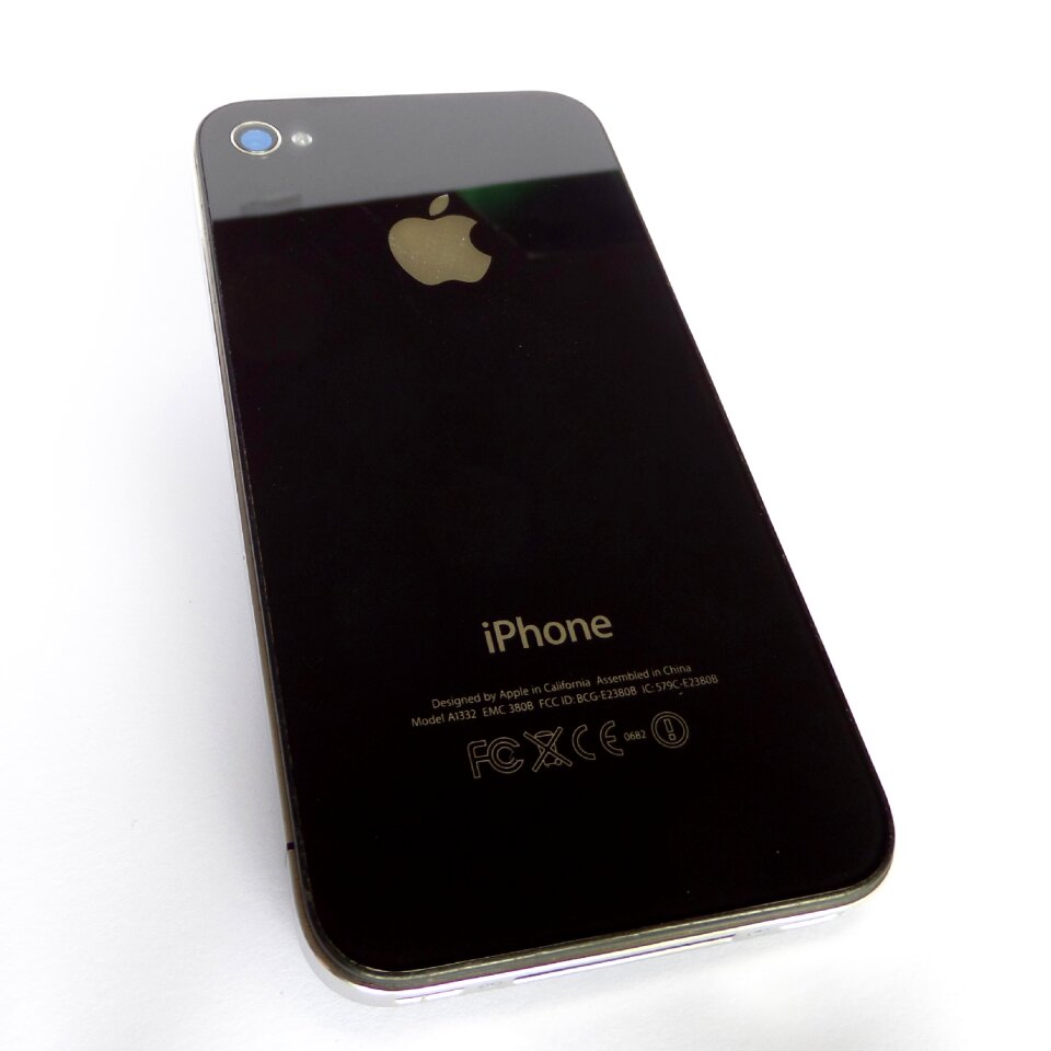 Apple iphone cell phone