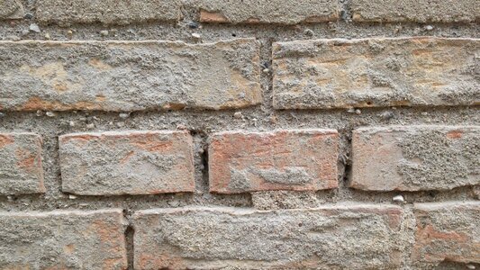Stone pebble construction