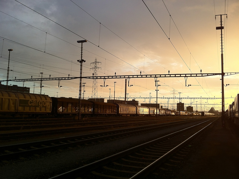 Gleise railway station evening