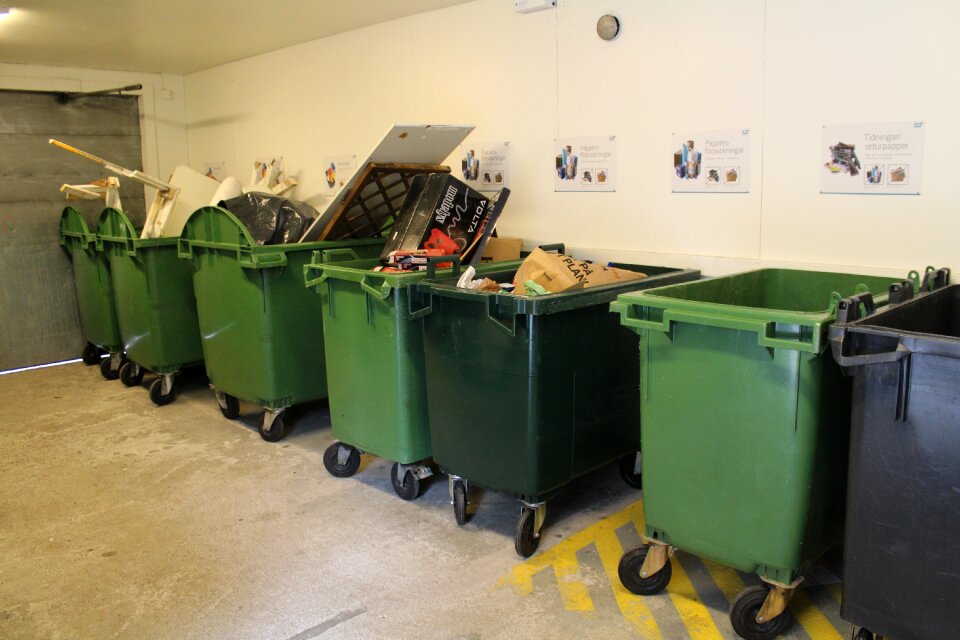 Recycling eco cottage waste recycling
