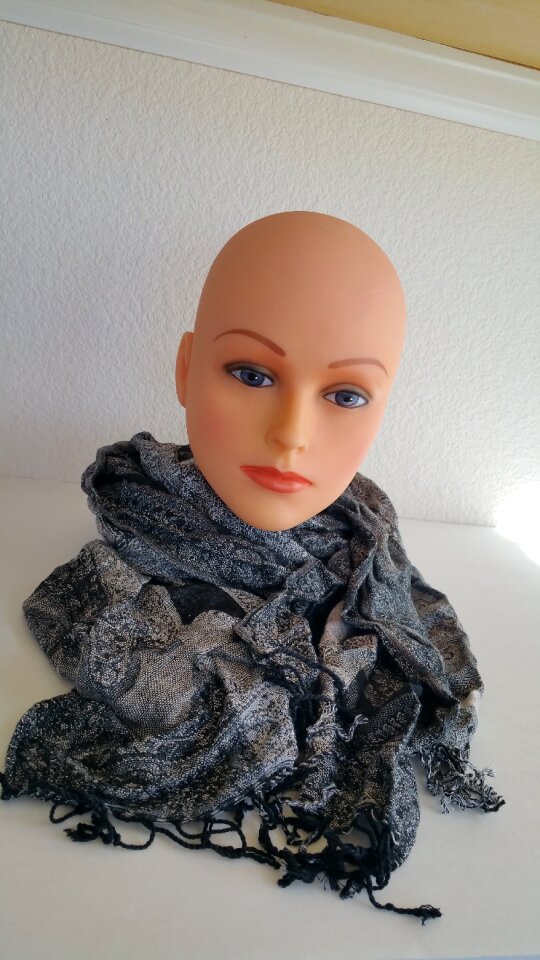 Mannequin scarf