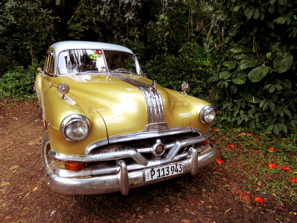 Pontiac american bumper