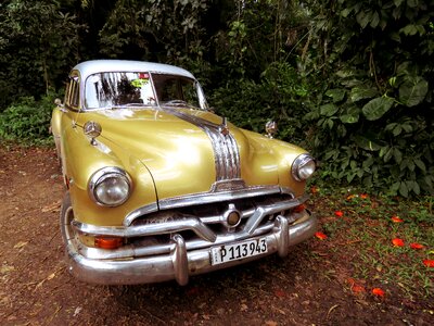 Pontiac american bumper photo