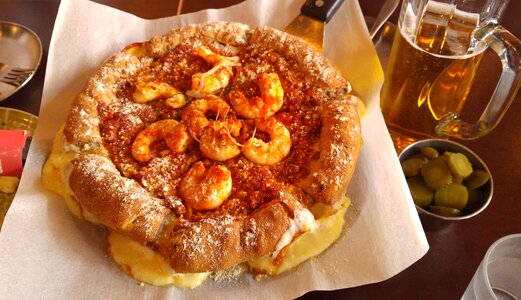 Sh lymph pizza shrimp chicago pizza