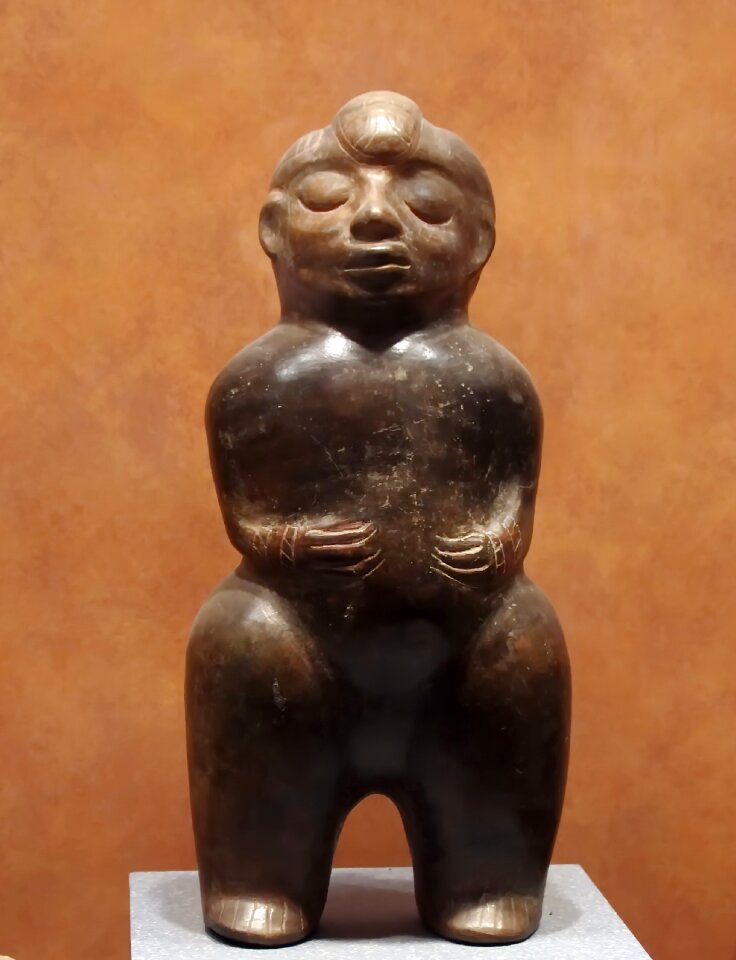 Statue art columbian
