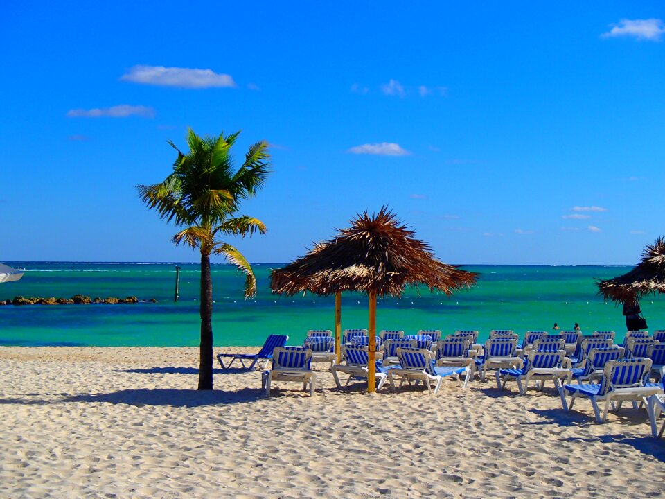 Vacation beach hut