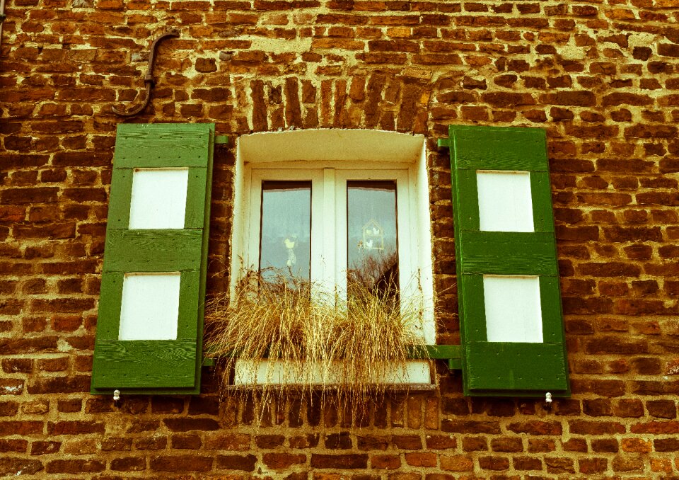 Shutters rustic historically