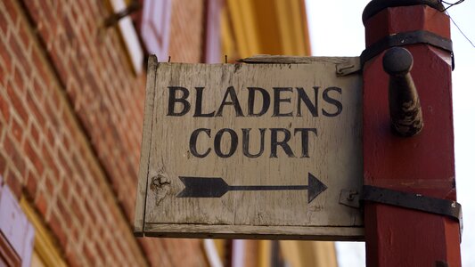 Bladen court bladens