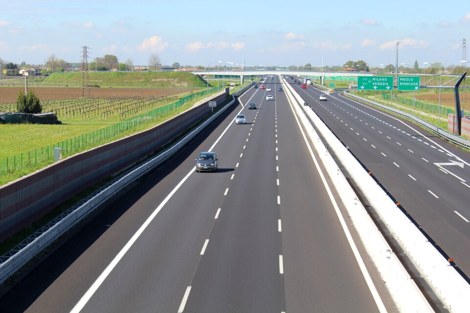 Speed roads asphalt