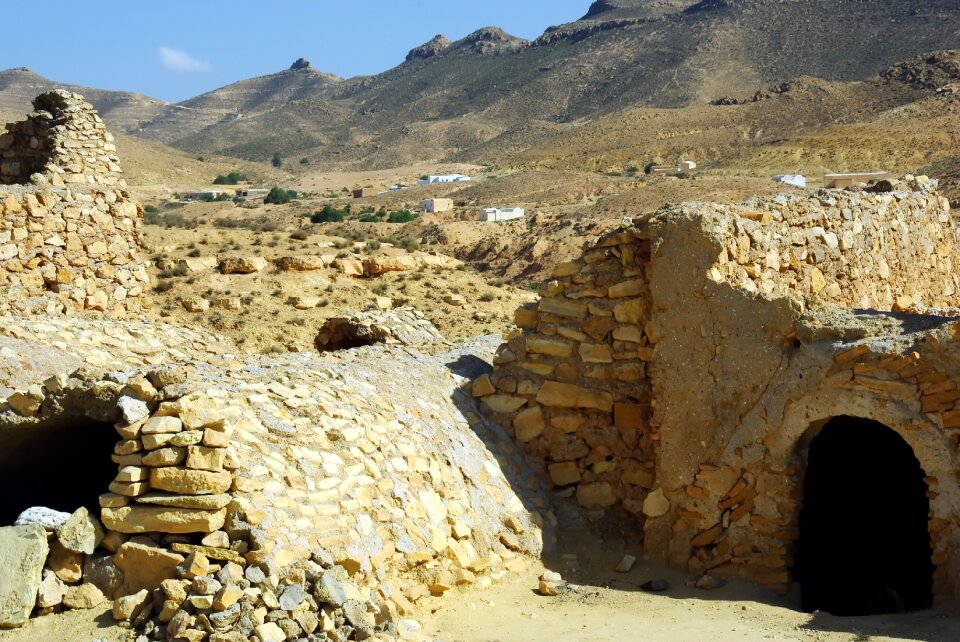 Ruins desert mineral