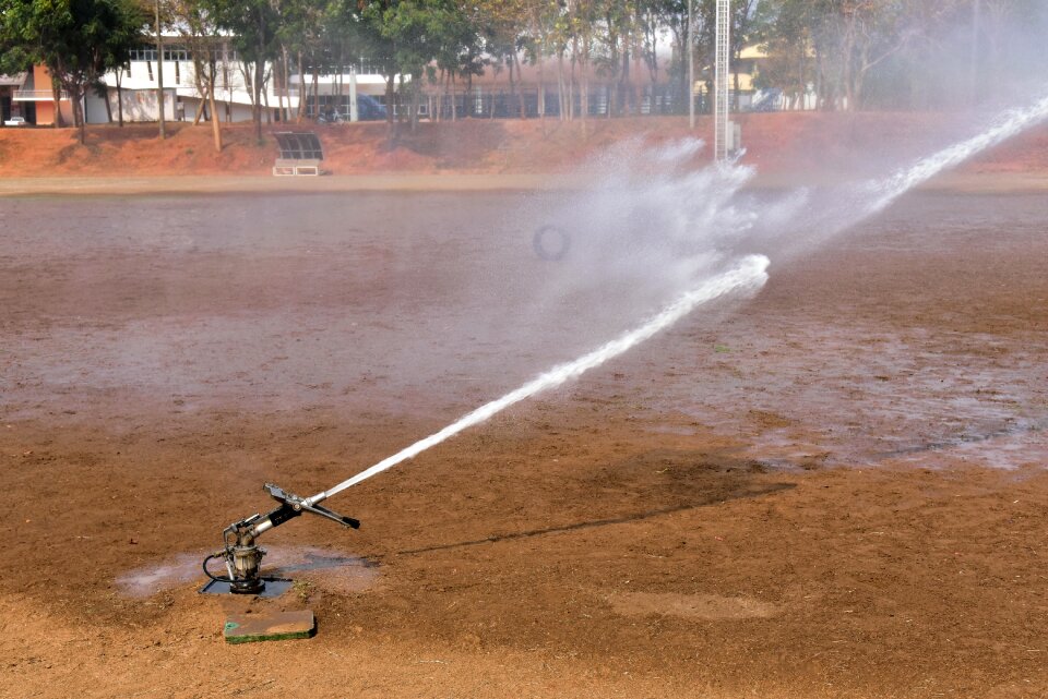 Electric injection water gun